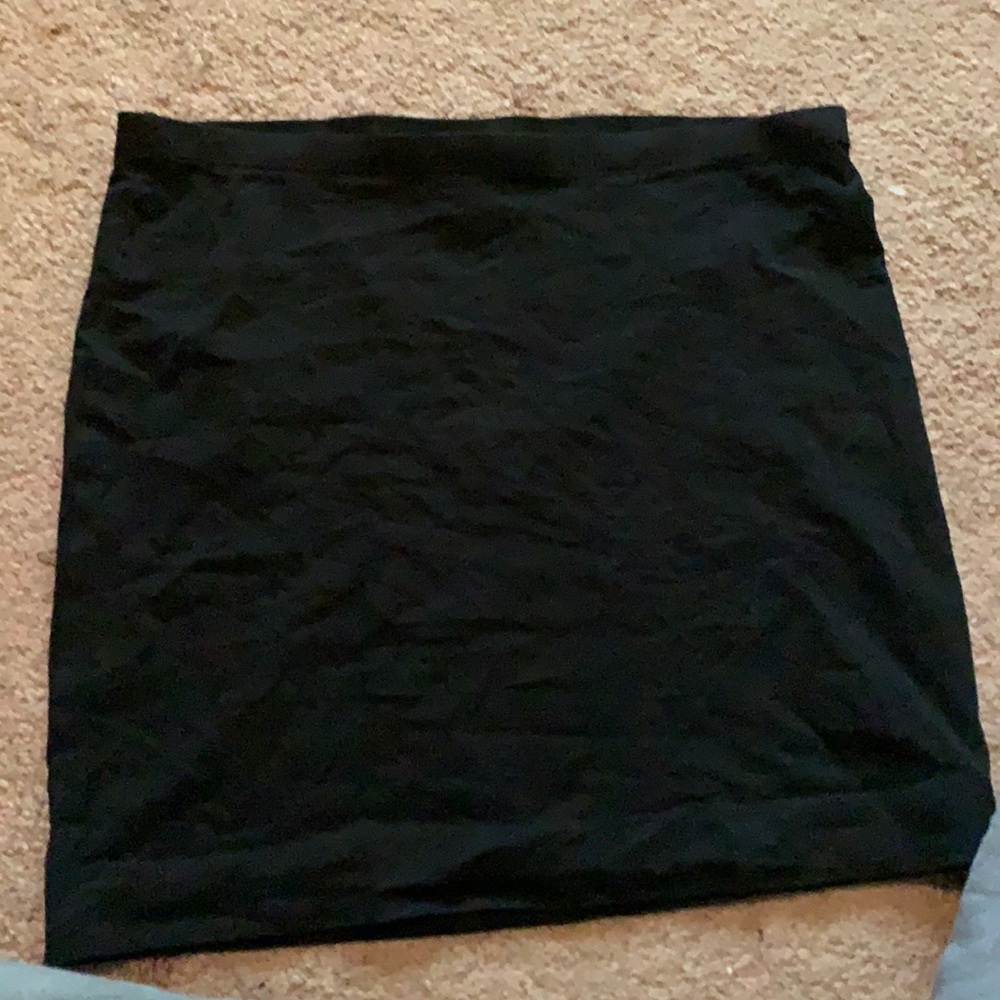 black mini skirt